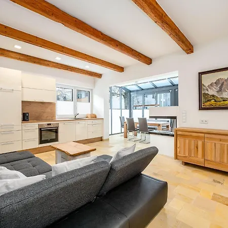 Hoechstein - Stone & Light - By Mynests Apartamento Schladming