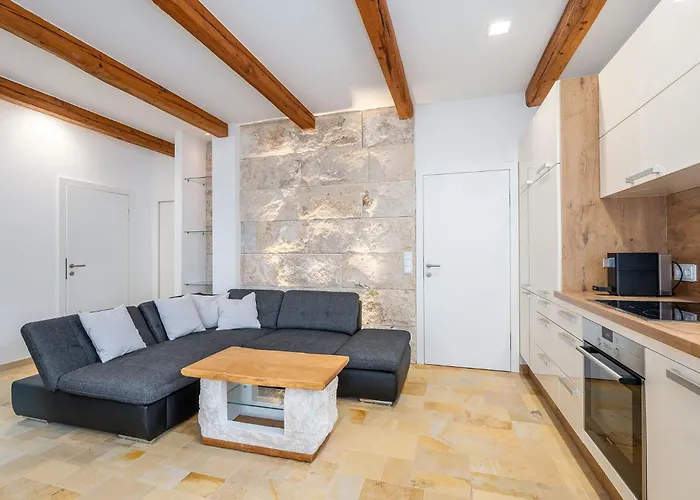 Appartement Hoechstein - Stone & Light - By Mynests