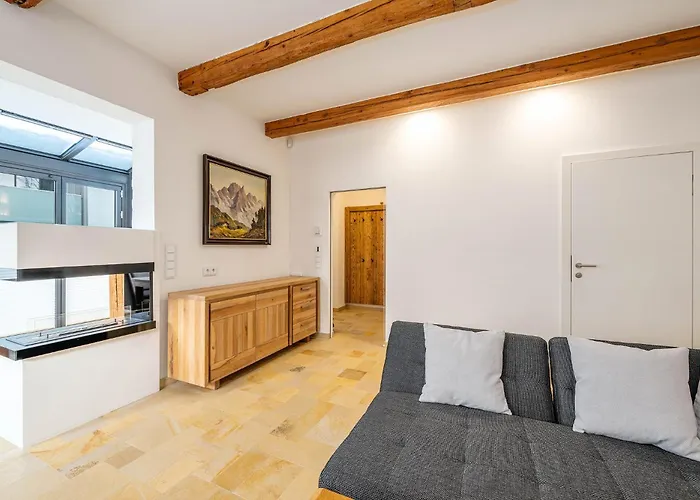 Hoechstein - Stone & Light - By Mynests Appartement *